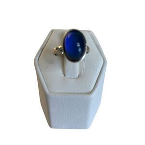 Vintage Style Mood Ring w/ beautiful vivid ever changing colors!!